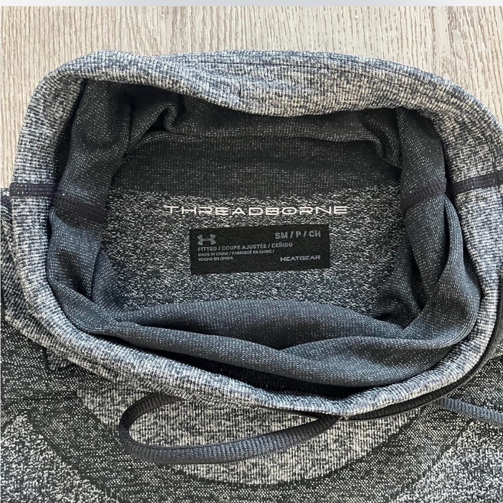 NWOT UNDER ARMOR brand grey size S cowl neck/chimney collar athletic sweatshirt - Picture 4 of 4